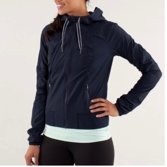 Lululemon Navy Blue scuba Zip Up Hoodie Yoga running Track Women’s Jacket Size 8 - Picture 1 of 6